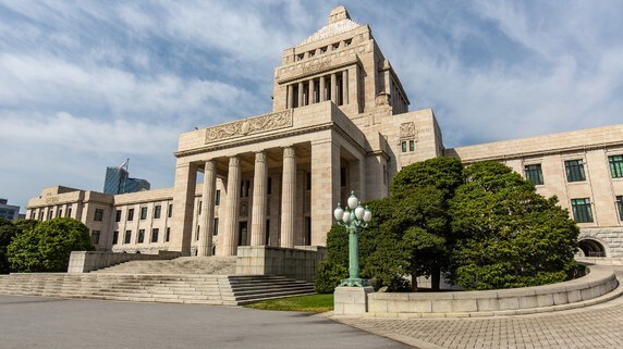 「自粛徹底」か「経済回復」か…発揮されない安倍政権の指導力